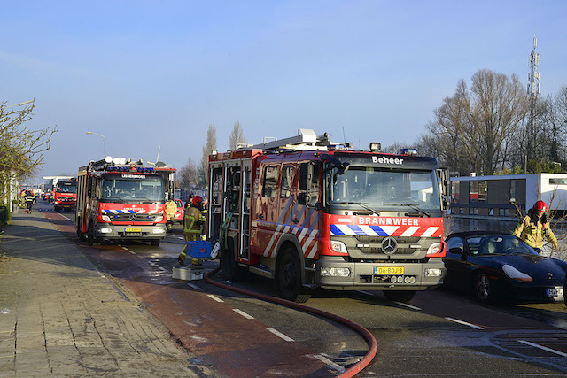 2018/47/20180218-09u09 GB 102 Zeer grote brand Jan van Gentstraat.jpg